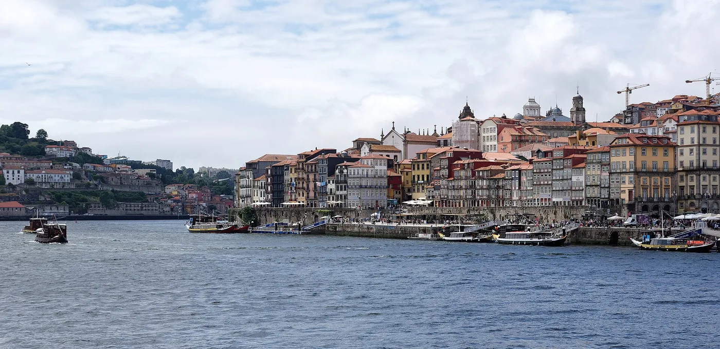 View of Ribeira from Cais de Gaia, 20250605 1628 9890